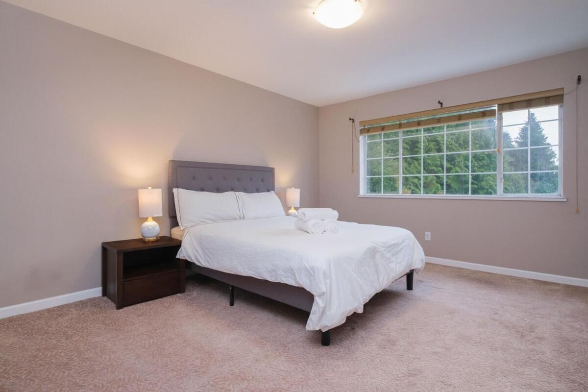 Spacious 4Br W Ensuites Mins To Downtown Yvr Ubc Vancouver Luaran gambar