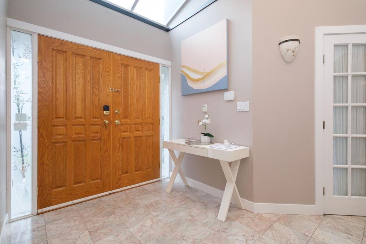 Spacious 4Br W Ensuites Mins To Downtown Yvr Ubc Vancouver Luaran gambar