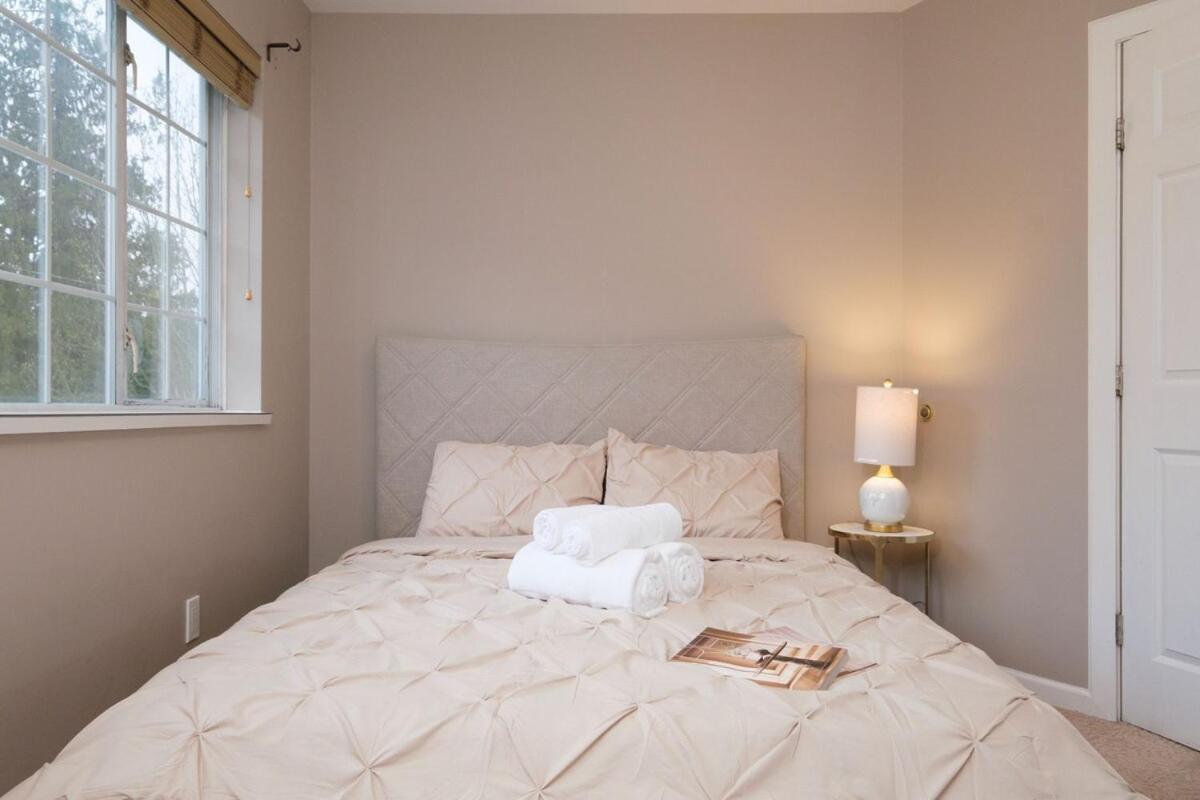 Spacious 4Br W Ensuites Mins To Downtown Yvr Ubc Vancouver Luaran gambar